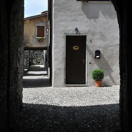 فندق مبيت وإفطار Castello بادينغي سول غاردا