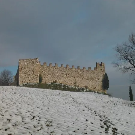 Alojamento de Acomodação e Pequeno-almoço Castello *
