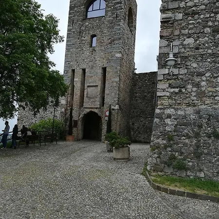 Castello Bed & Breakfast